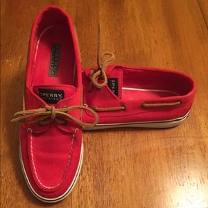 Sperry Topsiders